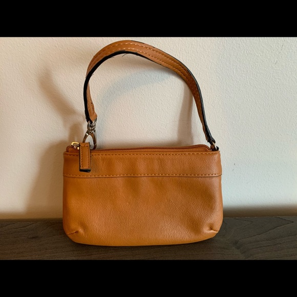 Guess Clutch - Picture 2 of 3